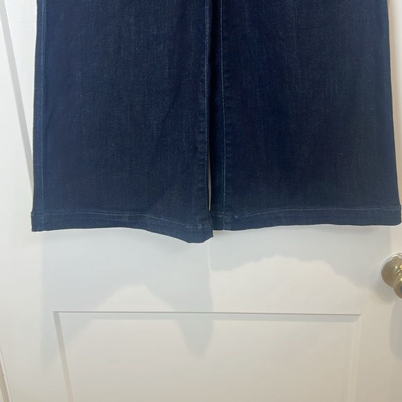 Express dark denim wide leg super high rise Jeans size 2 short. - Picture 4 of 10